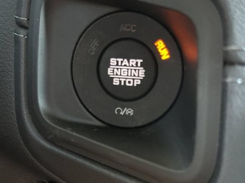 New 2025 Jeep Wrangler Unlimited Sahara AWD/4WD image 17
