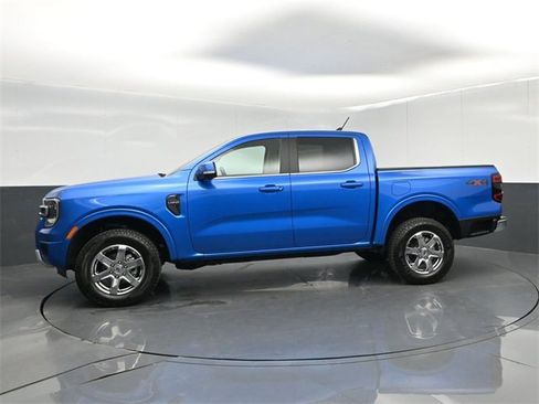 Used 2025 Ford Ranger Lariat w/ Chrome Accent Package image 5