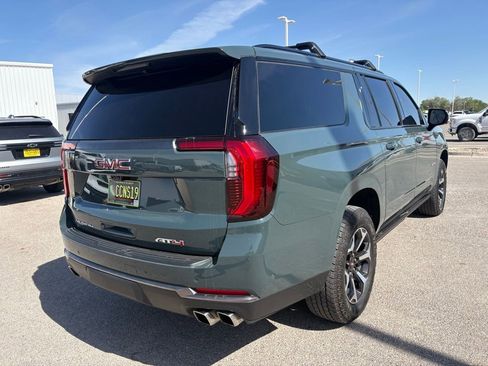 Used 2025 GMC Yukon XL AT4 Ultimate w/ LPO, Floor Liner Package AWD/4WD image 4