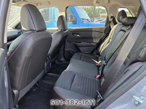Used 2025 Nissan Rogue SV AWD/4WD image 9