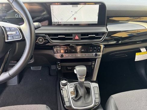 Certified 2025 Kia Seltos S FWD image 21