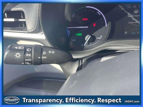 Certified 2021 Toyota Sienna XLE image 25