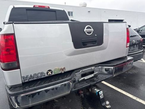 Used 2012 Nissan Titan SV w/ SV Value Truck Pkg AWD/4WD image 10