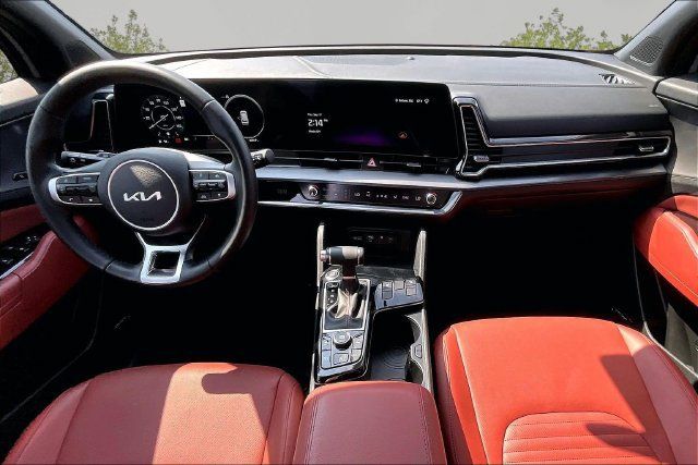 Used 2025 Kia Sportage SX FWD image 14