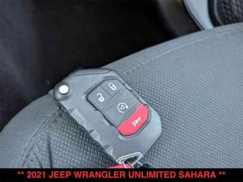 Used 2021 Jeep Wrangler Unlimited Sahara w/ Uconnect 4C Nav & Sound Group image 33