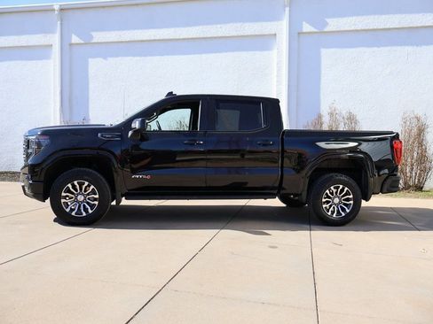 Used 2022 GMC Sierra 1500 AT4 w/ AT4 Premium Package image 4