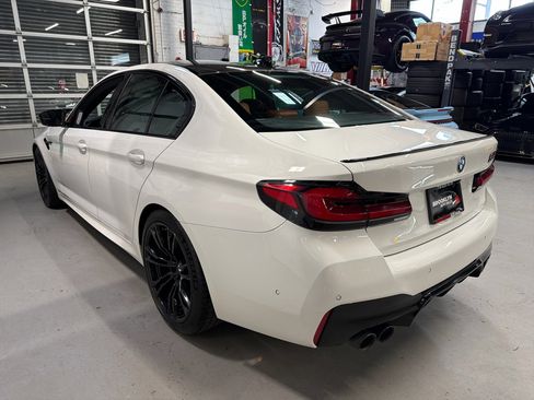 Used 2023 BMW M5 image 7