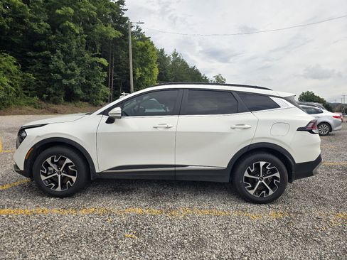 Used 2023 Kia Sportage EX w/ EX Premium Package AWD/4WD image 2