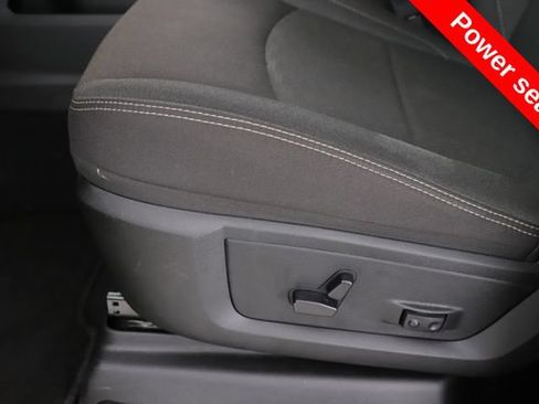 Used 2025 RAM 2500 Big Horn AWD/4WD image 18