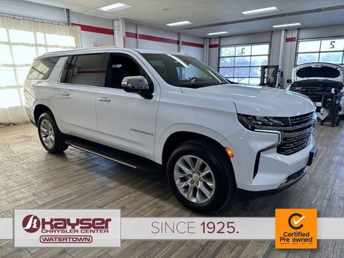 Used 2024 Chevrolet Suburban Premier image 6