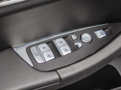 Used 2023 BMW X3 sDrive30i w/ M Sport Package RWD image 19