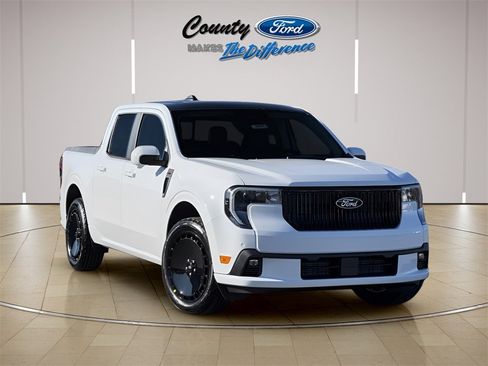 New 2025 Ford Maverick Lobo image 1