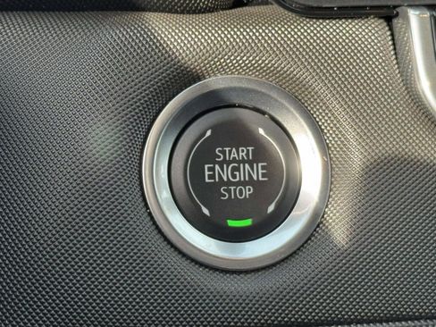 Used 2025 Chevrolet Colorado Z71 image 24