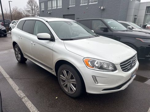 Used 2017 Volvo XC60 T5 Inscription image 7