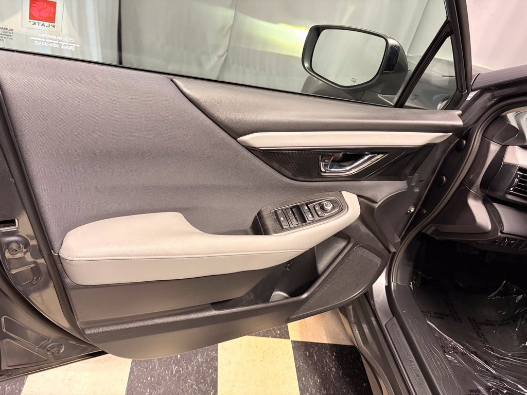 Used 2024 Subaru Outback Premium AWD/4WD image 16