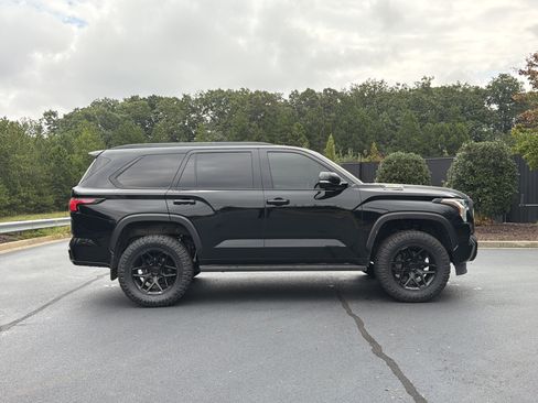 Used 2026 Toyota Sequoia Limited AWD/4WD image 5