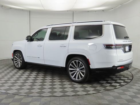 Used 2023 Jeep Grand Wagoneer Series II image 7