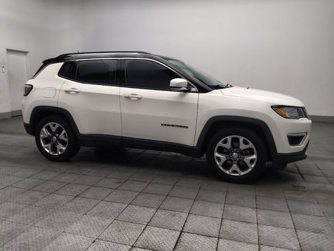 Used 2019 Jeep Compass Limited FWD image 11