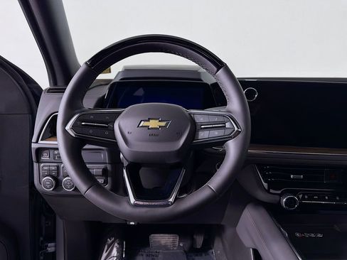 New 2026 Chevrolet Suburban High Country image 25