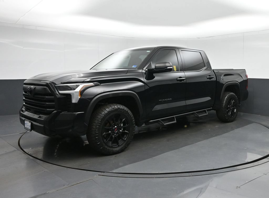 Used 2023 Toyota Tundra SR5 w/ SR5 Premium Package AWD/4WD image 3