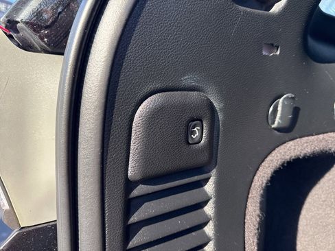 Used 2015 Jeep Grand Cherokee Altitude image 9