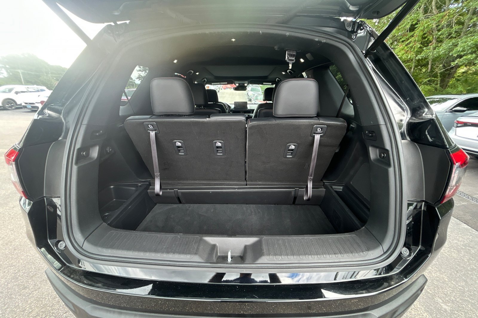 Used 2023 Honda Pilot TrailSport image 16
