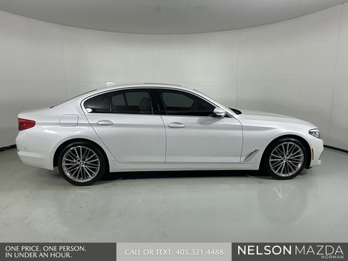 Used 2020 BMW 540i w/ Premium Package image 8