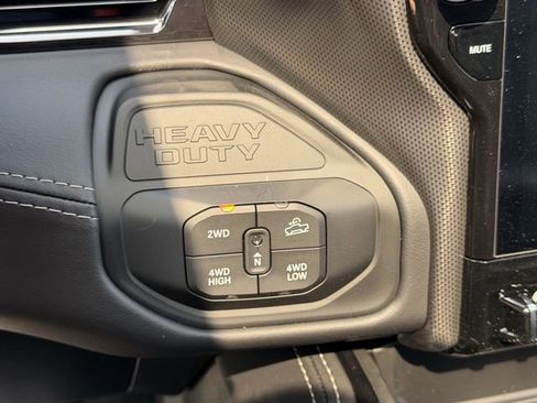 New 2026 RAM 2500 Limited AWD/4WD image 25