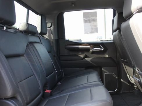 Used 2023 GMC Sierra 1500 Elevation w/ Elevation Premium Package image 17