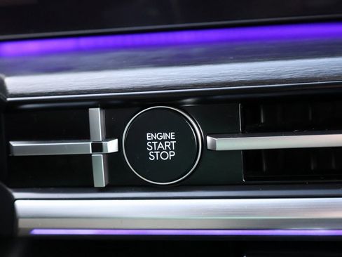 Used 2024 Hyundai Santa Fe Limited image 35