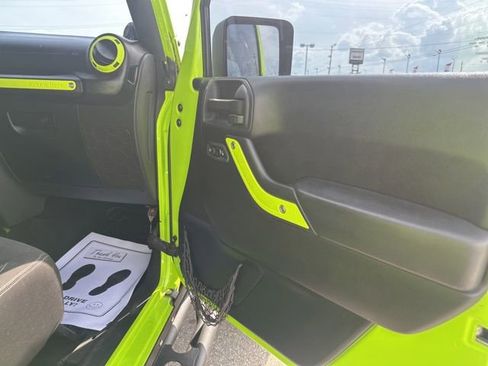 Used 2013 Jeep Wrangler Unlimited Sport AWD/4WD image 16