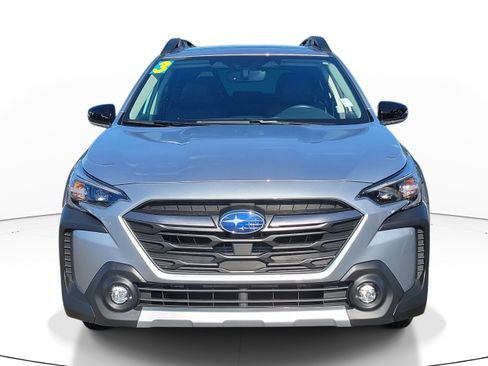 Used 2023 Subaru Outback Limited XT image 2