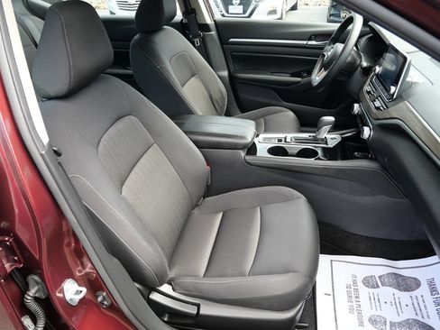 Used 2023 Nissan Altima 2.5 SV AWD/4WD image 25