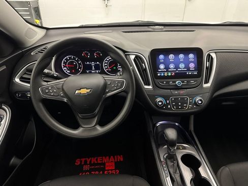 Used 2024 Chevrolet Malibu LT FWD image 11