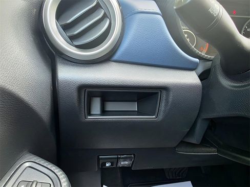 New 2025 Nissan Versa SV w/ Trunk Package image 21