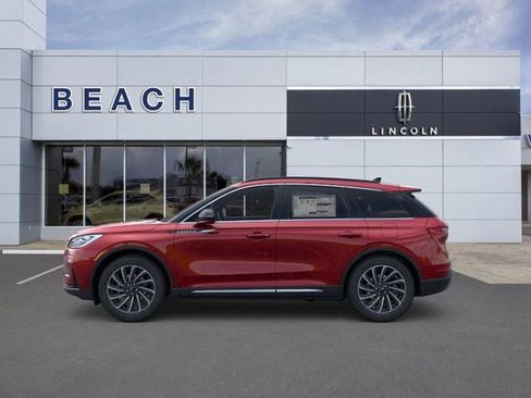 New 2026 Lincoln Corsair Reserve image 4