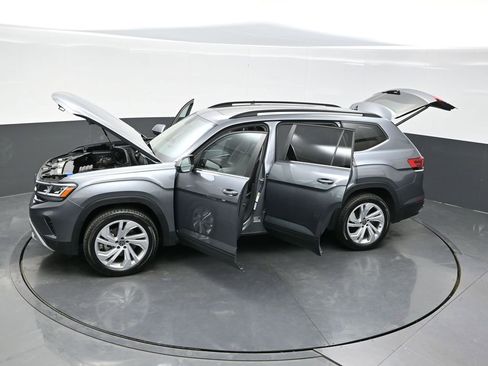 Used 2021 Volkswagen Atlas SE w/ Panoramic Sunroof Package image 39