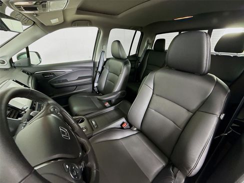 Certified 2023 Honda Ridgeline RTL image 5