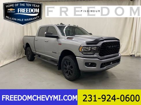 Used 2022 RAM 2500 Big Horn w/ Night Edition AWD/4WD image 1
