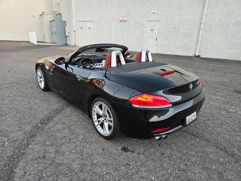 Used 2009 BMW Z4 sDrive30i image 40