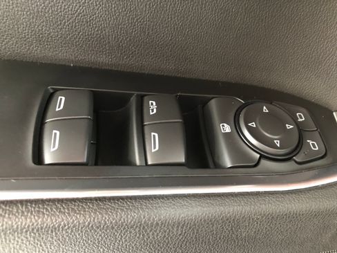 Used 2026 Chevrolet Silverado 1500 LT AWD/4WD image 34