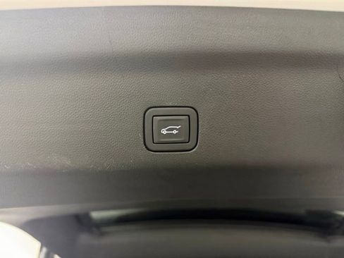 Certified 2024 GMC Yukon Denali w/ Max Trailering Package image 8