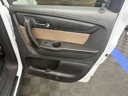 Used 2017 GMC Acadia Limited SLT FWD image 9
