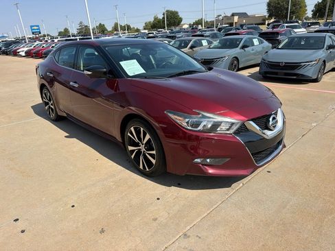 Used 2017 Nissan Maxima Platinum FWD image 7