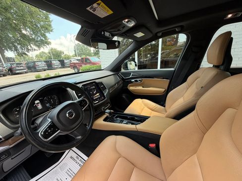 Used 2017 Volvo XC90 T6 Momentum w/ Vision Package AWD/4WD image 23