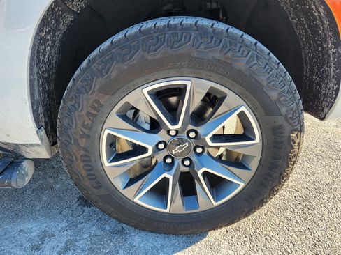 Used 2024 Chevrolet Tahoe Z71 w/ Luxury Package image 7