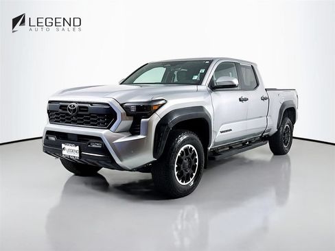 Used 2024 Toyota Tacoma TRD Off-Road w/ TRD Off Road Upgrade Package AWD/4WD image 1