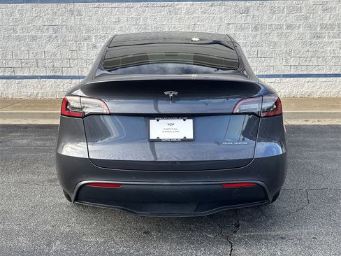 Used 2021 Tesla Model Y Long Range image 6