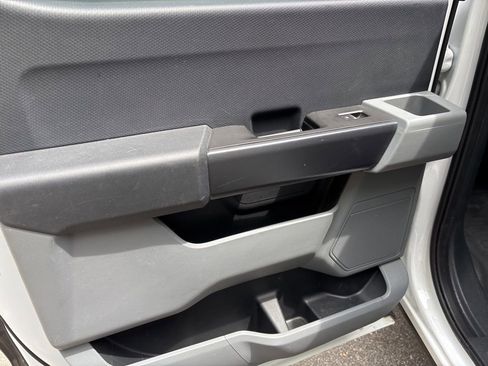 Used 2022 Ford F150 XL w/ Trailer Tow Package image 7