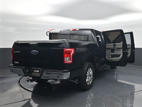 Used 2017 Ford F150 XLT w/ Equipment Group 302A Luxury image 39